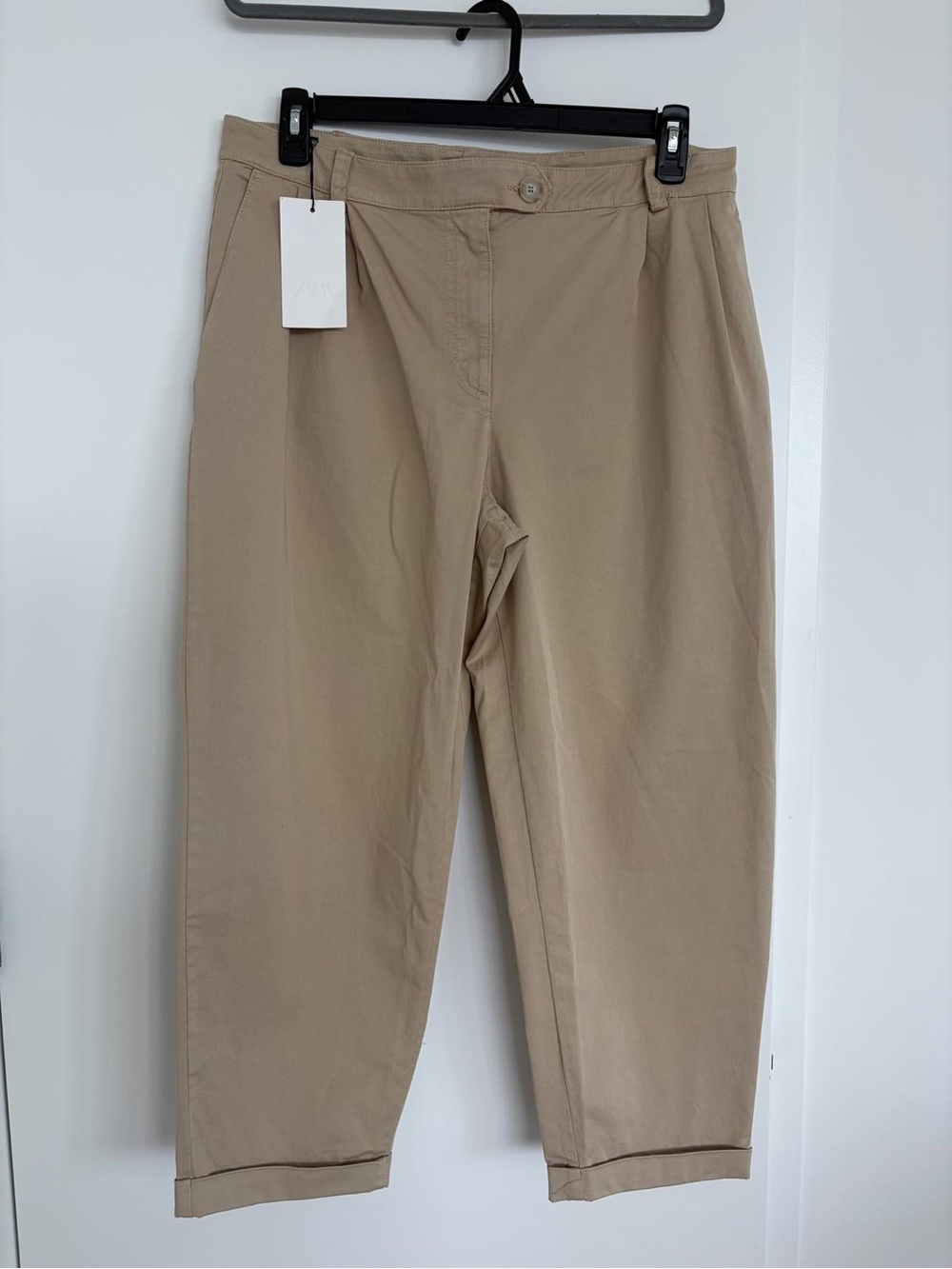 Zara Women's Tan Pleated Tapered Trousers